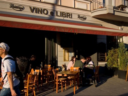 照片: Vino e Libri